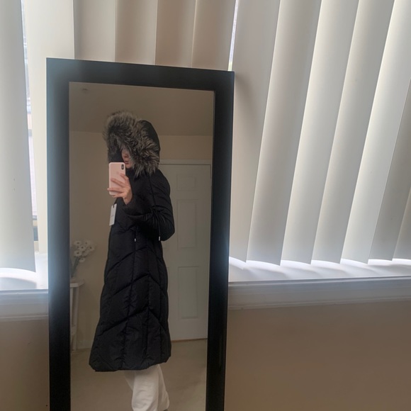 Moncler Duberran Down Jacket for Women - Picture 6 of 11